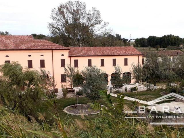 Locale Commerciale in vendita a Quistello, Lombardia