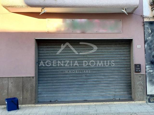 Locale Commerciale in vendita a Puglia, Lecce