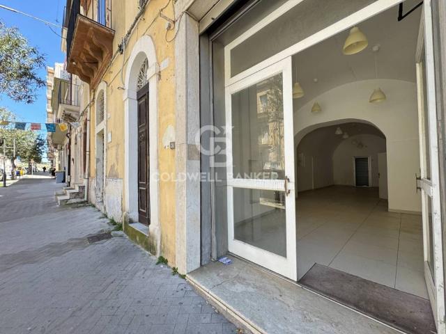 Locale Commerciale in vendita a Ragusa Ibla, Ragusa