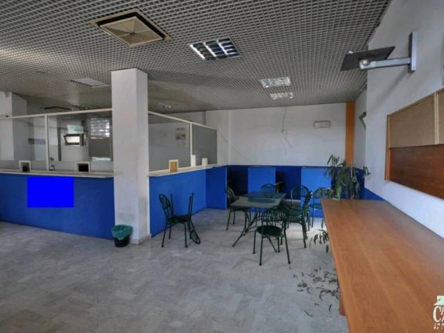 Locale Commerciale in vendita a Ragusa, Sicilia