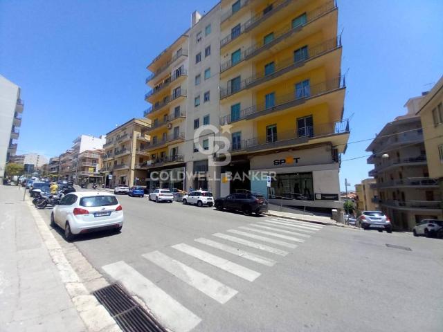 Locale Commerciale in vendita a Cappuccini, Ragusa