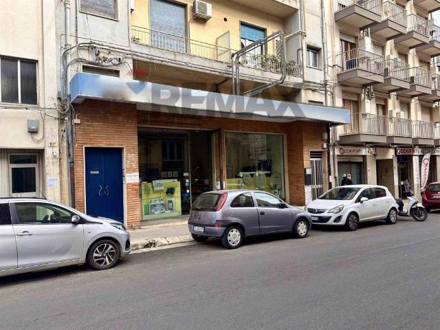 Locale Commerciale in vendita a Ragusa Ibla, Ragusa