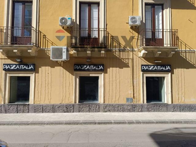 Locale Commerciale in vendita a Ramacca, Sicilia