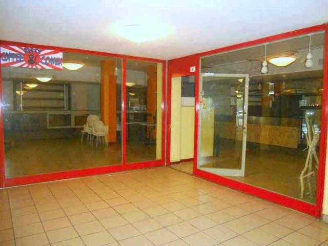Locale Commerciale in vendita a San Biagio, Ravenna
