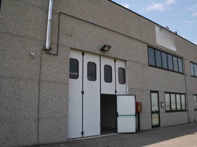 Locale Commerciale in vendita a Ravenna, Reggio Emilia