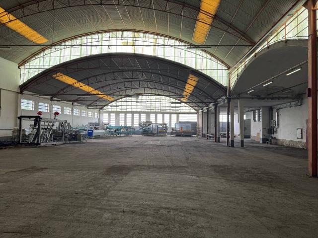 Locale Commerciale in affitto a Ravenna, Reggio Emilia