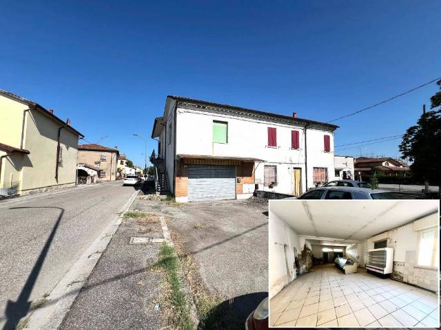 Locale Commerciale in vendita a Conventello, Ravenna