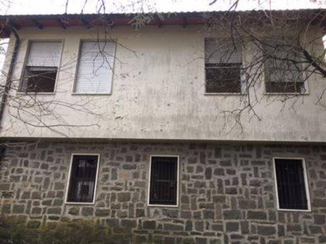 Locale Commerciale in vendita a Unione di Comuni Valdarno e Valdisieve, Reggello