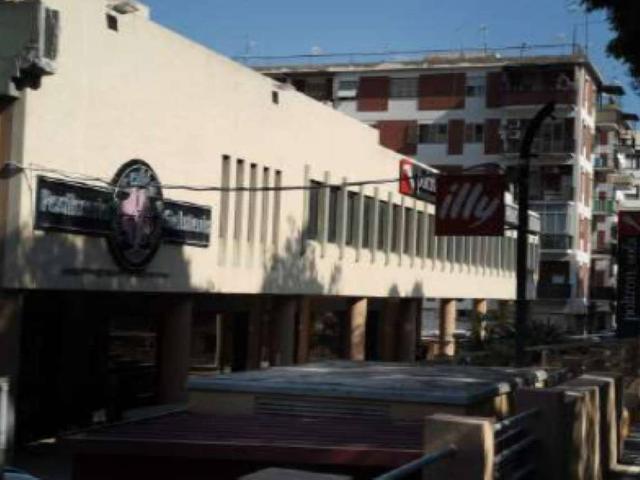 Locale Commerciale in vendita a Reggio di Calabria, Reggio Calabria