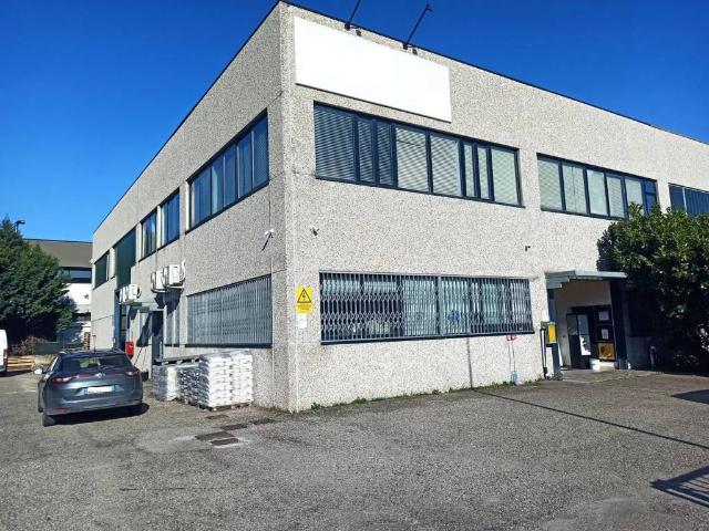 Locale Commerciale in vendita a Buco del Signore, Re