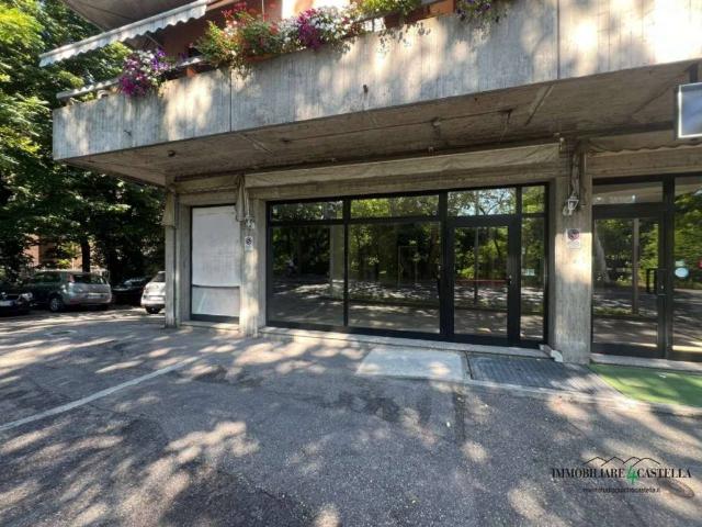 Locale Commerciale in vendita a Carrozzone-Betonica, Re
