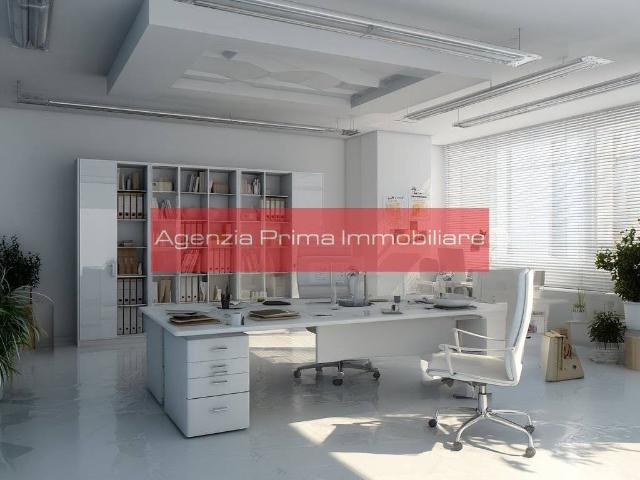 Locale Commerciale in vendita a San Zenone città, Re