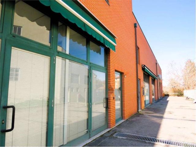 Locale Commerciale in vendita a Tondo, Re