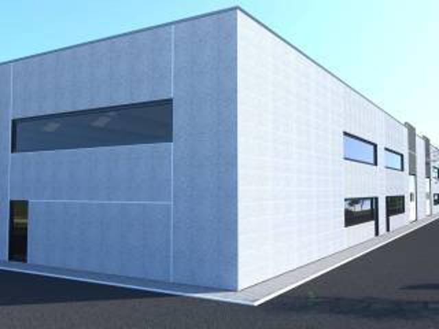 Locale Commerciale in vendita a Re, Reggio Emilia