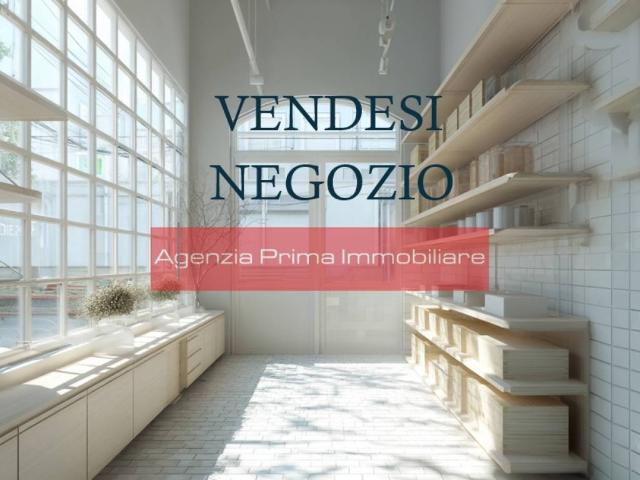 Locale Commerciale in vendita a Spirito Santo-Orologio, Re