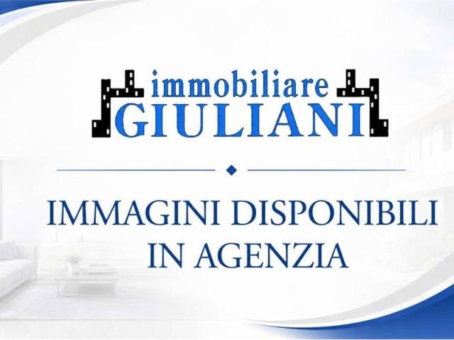 Locale Commerciale in vendita a Carrozzone-Betonica, Re