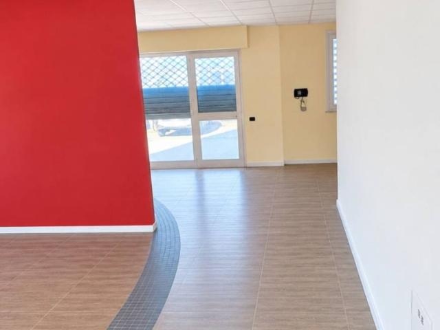 Locale Commerciale in vendita a Betonica, Reggio Emilia