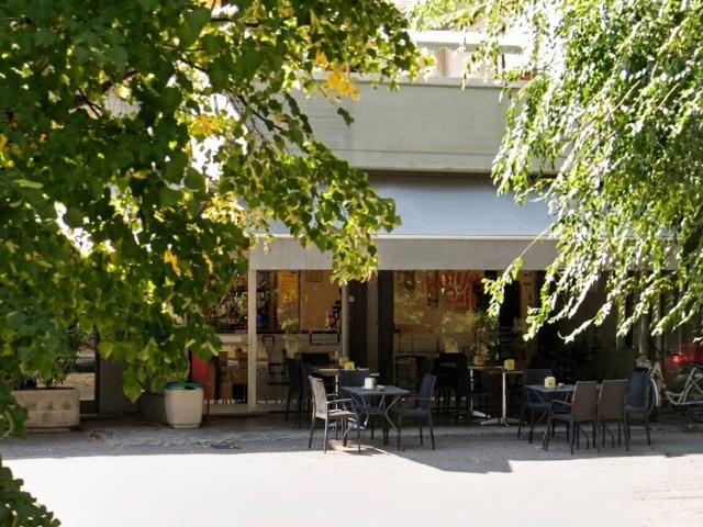 Locale Commerciale in vendita a Gardenia, Re