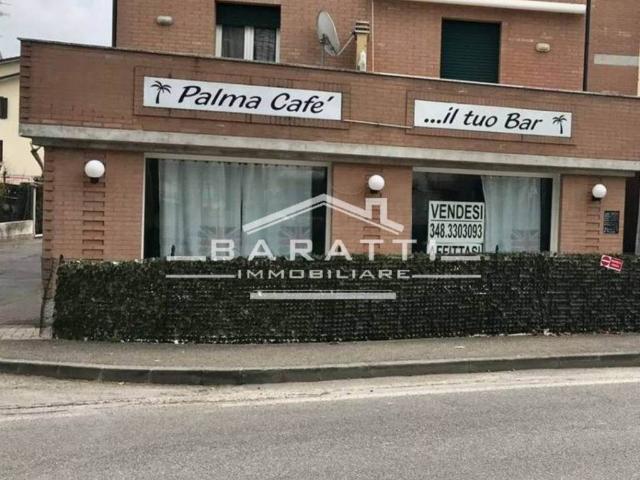 Locale Commerciale in vendita a Re, Reggio Emilia