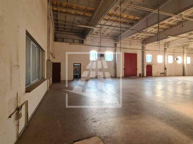 Locale Commerciale in vendita a Mancasale, Re