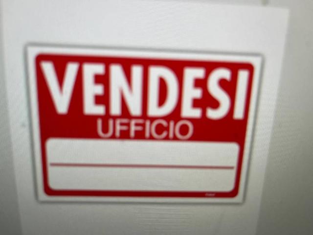 Locale Commerciale in vendita a Re, Reggio Emilia