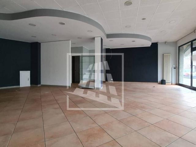 Locale Commerciale in vendita a Carrozzone-Betonica, Re