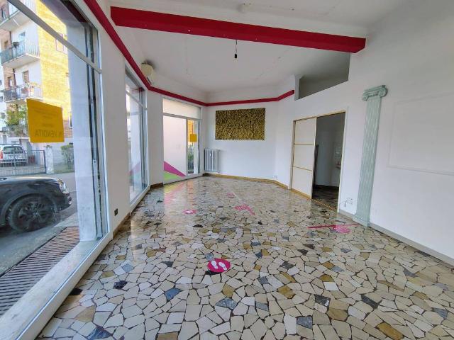 Locale Commerciale in vendita a Buon Pastore, Re