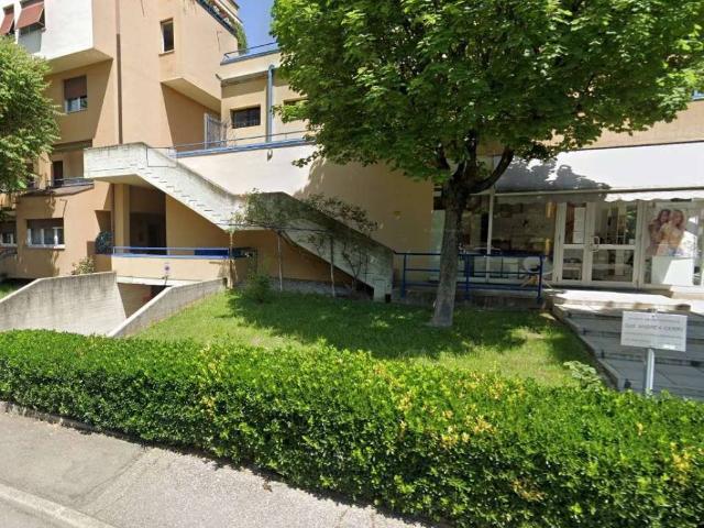 Locale Commerciale in vendita a Pappagnocca, Re