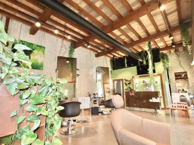 Locale Commerciale in vendita a Carrozzone-Betonica, Re