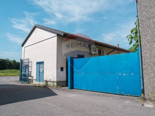 Locale Commerciale in vendita a San Pietro, Rho