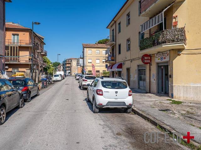 Locale Commerciale in vendita a Borgo, Rieti
