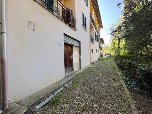 Locale Commerciale in vendita a Rosano, Rignano sull'Arno