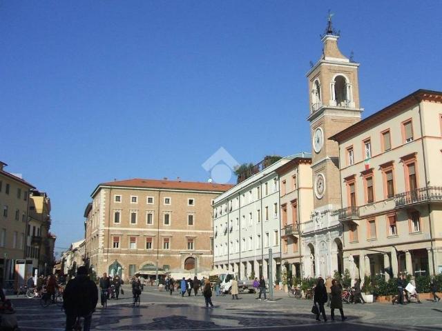 Locale Commerciale in vendita a Villaggio 1° maggio, Rimini