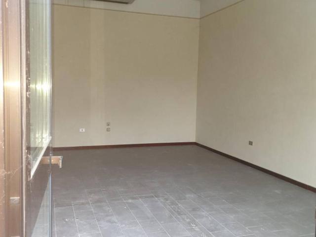 Locale Commerciale in vendita a Pianura Reggiana, Re