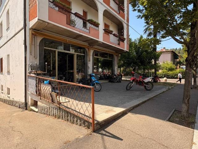 Locale Commerciale in vendita a Riolo Terme, Ravenna
