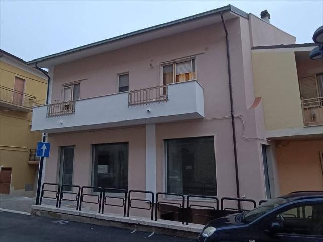 Locale Commerciale in vendita a Ripa Teatina, Abruzzo