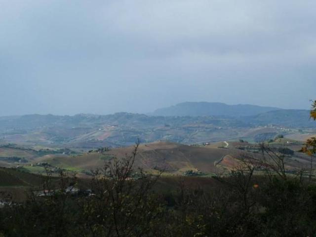 Locale Commerciale in vendita a Marche, Ascoli Piceno