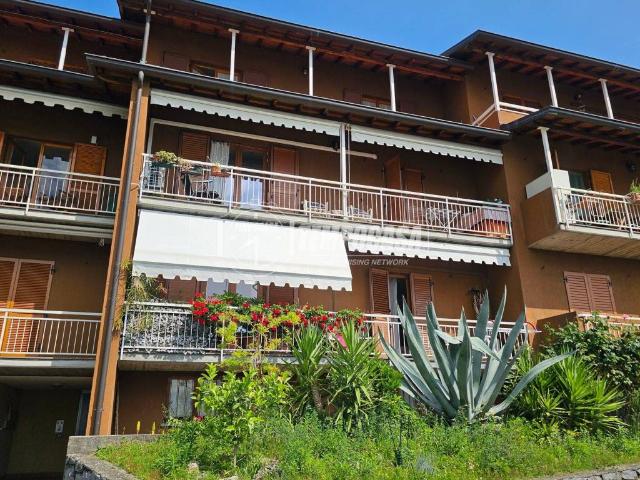 Locale Commerciale in vendita a Riva Di Solto, Lombardia