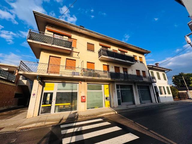 Locale Commerciale in vendita a Rivignano Teor / Rivignan Teôr, Rivignano