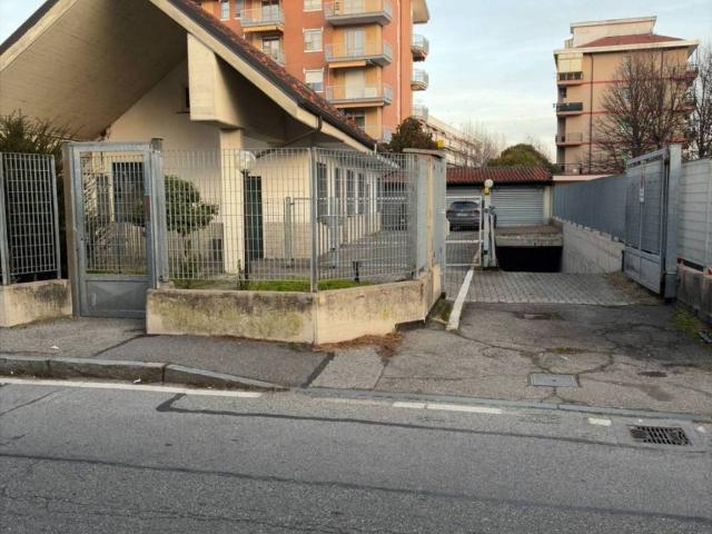 Locale Commerciale in vendita a Piemonte, Torino