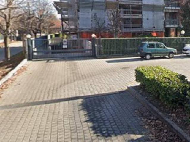 Locale Commerciale in vendita a Piemonte, Torino
