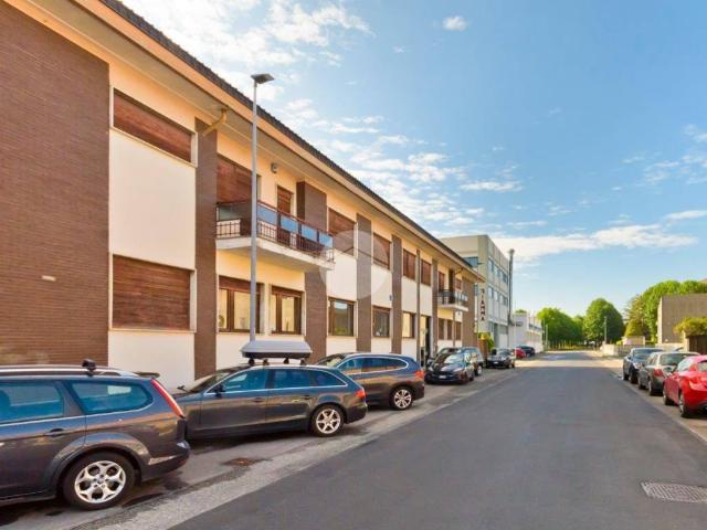 Locale Commerciale in vendita a Maiasco, Piemonte
