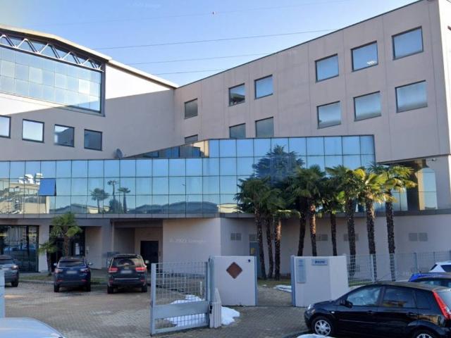Locale Commerciale in vendita a Piemonte, Torino