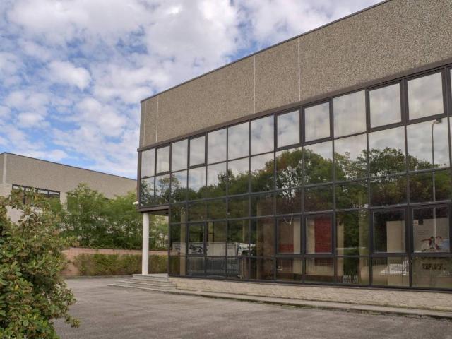 Locale Commerciale in vendita a Piemonte, Torino
