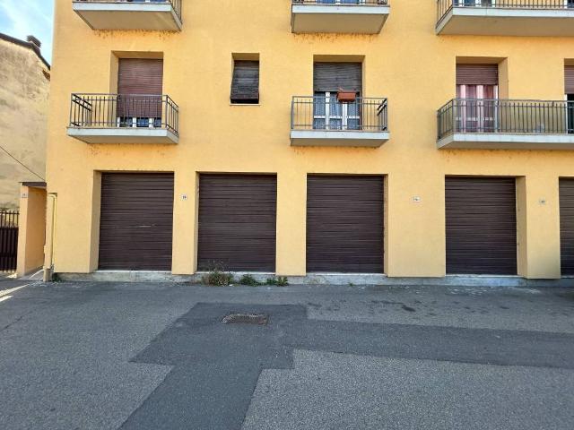 Locale Commerciale in vendita a Robbio, Lombardia
