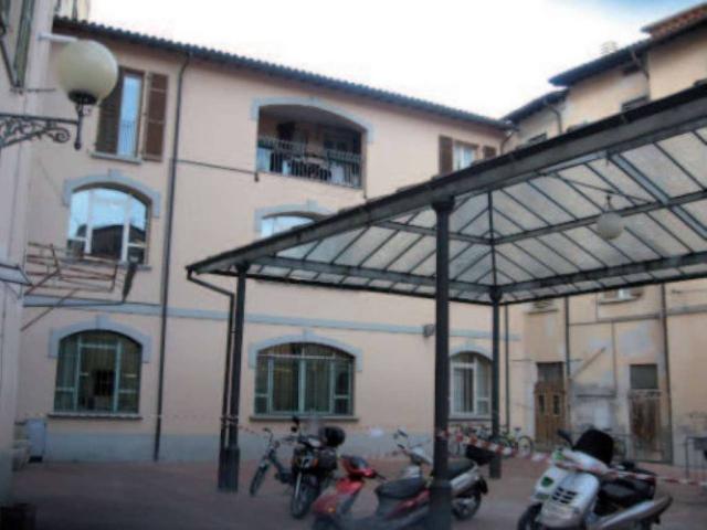 Locale Commerciale in vendita a Unione di Comuni della Romagna Forlivese, Rocca San Casciano