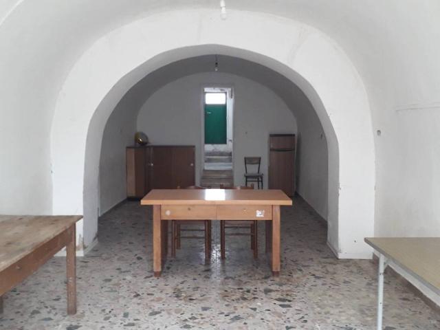 Locale Commerciale in vendita a Roccamontepiano, Abruzzo