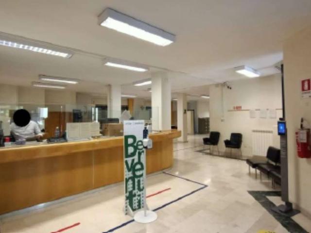 Locale Commerciale in vendita a Roccaspinalveti, Abruzzo