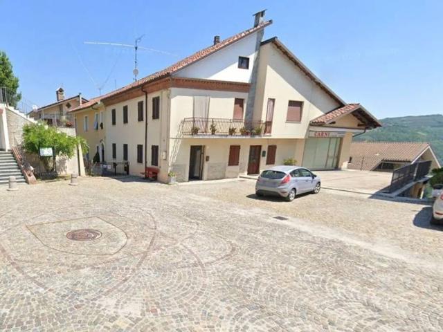 Locale Commerciale in vendita a Piemonte, Cuneo