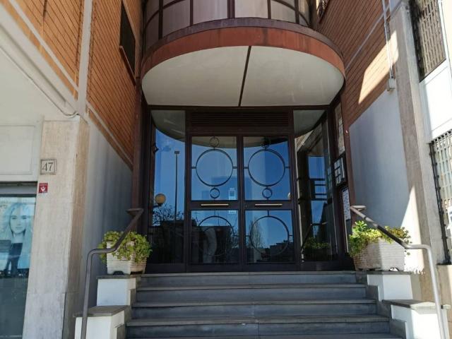 Locale Commerciale in vendita a Municipio Roma VIII, Roma Capitale